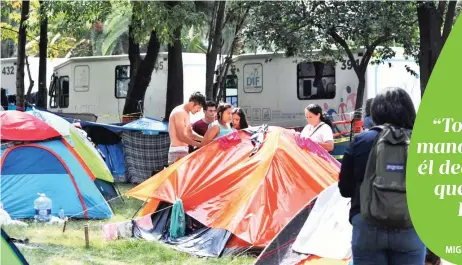  ??  ?? aprovechar­on para relajarse en el campamento/DANIEL HIDALGO Ayer