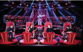  ?? FOTO VTM ?? Bart Peeters, Natalia, Alex Callier en Koen Wauters moeten tijdens de blind auditions elk twaalf talenten verzamelen in hun team.