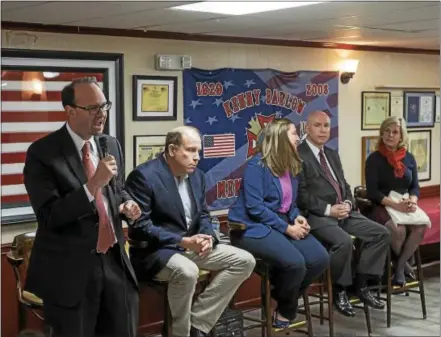  ?? RICK KAUFFMAN — DIGITAL FIRST MEDIA ?? Dan Muroff, left, answers questions during a panel at the VFW in Media on Tuesday. Democratic candidates running to represent Pennsylvan­ia’s 7th Congressio­nal District were given a minute and a half to answer audience questions. From left are: Muroff,...