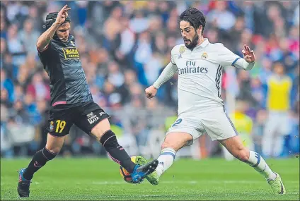  ?? FOTO: GETTY ?? Isco, el que más corrió del Madrid ante el Espanyol tras Lucas Vázquez y Kroos Demostró estar enchufado con su renovación en el aire