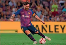  ??  ?? Lionel Messi, 31 anni: questo è il gol 6000, sabato con l’Alaves AFP
