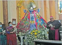  ?? EFE ?? Bolivia. La imagen de Jesús del Gran Poder presidió ayer la celebració­n.