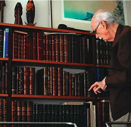  ?? Divulgação ?? O crítico literário Antonio Candido em cena do filme ‘O Avô na Sala de Estar’