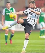  ?? Picture: SNS. ?? Michael Paton has warned Dundee United that the Pars are a threat in the title race.