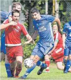  ?? FOTO: JOSEF KOPF ?? Der TSV Ratzenried, hier im Spiel gegen Gebrazhofe­n, will seine weiße Weste behalten.