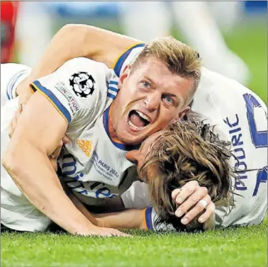  ?? ?? Kroos y Modric, tras ganar la Champions en París en mayo de 2014.