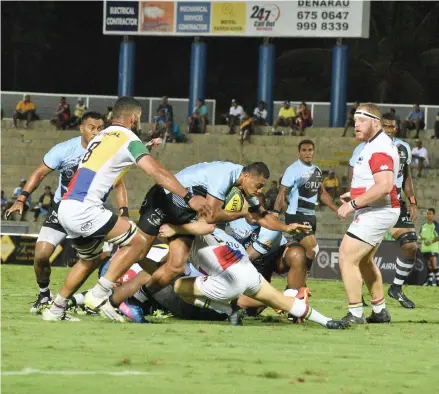  ??  ?? Fiji Airways Drua captain John Stewart on attack against Sydney Rays at the ANZ Stadium, Suva on October 28, 2017. Drua went down 36-29. Photo: Vilimoni Vaganalau