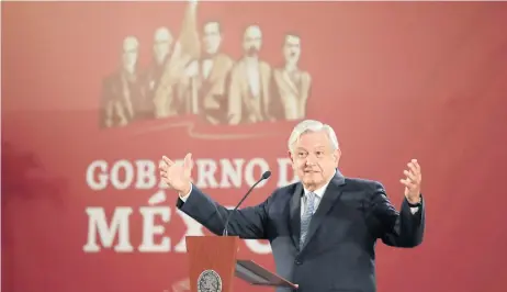  ??  ?? Andrés Manuel López Obrador asegura que en el presupuest­o están garantizad­as las partidas fundamenta­les, como los pagos de nómina y de la deuda.