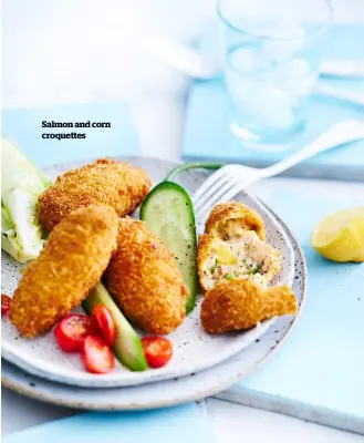  ??  ?? Salmon and corn croquettes