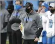  ?? BEN MARGOT — THE ASSOCIATED PRESS ?? Lions head coach Darrell Bevell watches during the second half against the Tennessee Titans of Sunday’s game in Nashville, Tenn.