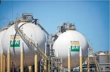  ??  ?? Petrobras no ha logrado levantarse tras los escándalos por corrupción.