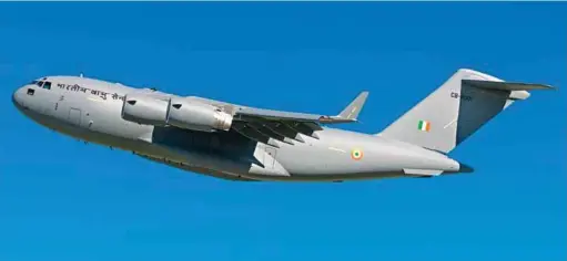  ??  ?? CAPABLE OF RAPID DEPLOYMENT AND STRATEGIC AIRLIFT: C-17 GLOBEMASTE­R III STRATEGIC AIRLIFT AIRCRAFT