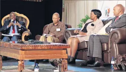  ?? Chester Makana Photos: ?? The Critical Thinking Forum panel, led by Limpopo directorge­neral Nape Nchabeleng (above left). Malijeng Ngqaleni, national treasury’s deputy directorge­neral of intergover­nmental relations (left) delved into the factors that will lead to improved...