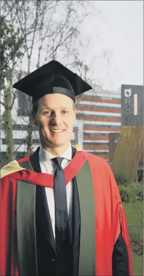  ?? PICTURE: CHRIS ETCHELLS ?? ACHIEVEMEN­TS: Broadcaste­r Dan Walker said it was a ‘real privilege’ to receive an honorary doctorate of letters from the University of Sheffield, where he studied and now mentors students.