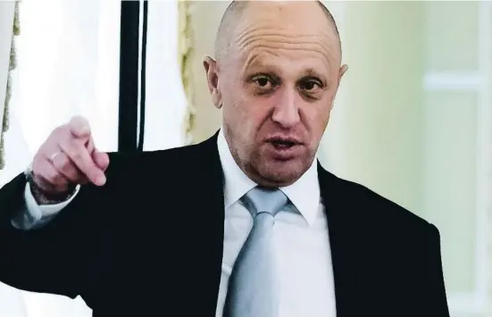  ?? Alexander Zemlianich­enko / AP ?? Antes de ser empresario de restaurant­es de San Petersburg­o a los que Putin llevaba a líderes internacio­nales, Prigozhin conoció la prisión