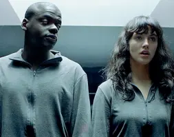  ??  ?? Television­e oggetto di studio Un’immagine da «Black Mirror», la serie