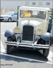  ??  ?? Vintage Gardian Car