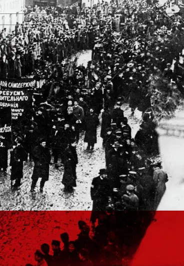  ??  ?? PROTESTA en Moscú, Revolución de 1905. En la pág. anterior, póster de Lenin, sin fecha.