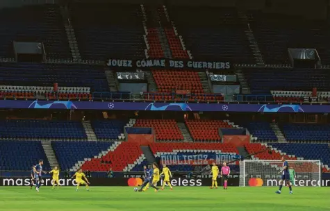  ?? Foto: Getty Imgaes ?? Borussia Dortmund und Paris Saint-Germain spielten ohne Fans. Die Pariser kamen besser damit zurecht.