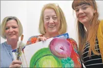  ??  ?? Pictured are Jan Koopmans, art therapist, with Oban support workers Jean Campbell and Ailsa MacEachen.