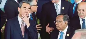  ??  ?? Wang Yi ketika menghadiri ASEM Ke-12 di Naypyitaw Myanmar, semalam.