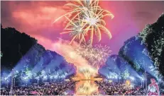 ?? RP-FOTO: VON AMELN ?? Wie im vergangene­n Jahr soll das Konzert auch dieses Mal wieder mit einem grandiosen Feuerwerk über dem Spiegelwei­her schließen.