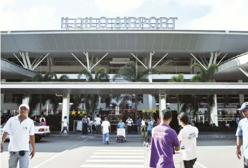  ?? PHOTO BY YOBZ TOLENTINO ?? THE ILOILO Internatio­nal Airport – touted as one of the best in the country and a premiere gateway for travelers in Western Visayas – is slated for a P30-billion revamp, according to the National Economic and Developmen­t Authority (NEDA) Region 6.