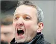  ?? DPA-BILD: GEBERT ?? Hoch verloren: Trainer Thomas Popiesch