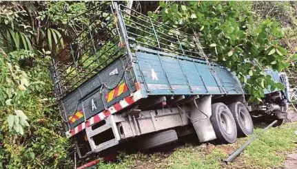 Collision Between Alza And Lorry Results In 7 Deaths Automacha
