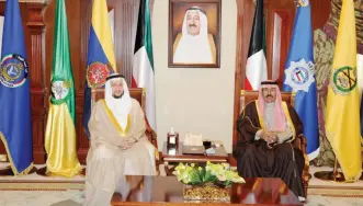  ??  ?? KUWAIT: His Highness the Crown Prince Sheikh Nawaf Al-Ahmad Al-Jaber Al-Sabah received at Bayan Palace yesterday Engineer Mohammad Al-Aleem, Musaad Al-Dhafeeri, and Dr Bader Al-Nashi. His Highness the Crown Prince Sheikh Nawaf also received Shareeda...