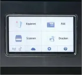  ??  ?? Ein kleines, aber gut zu steuerndes farbiges Touchdispl­ay bietet der Tintenpatr­onendrucke­r Canon Pixma TR8550.