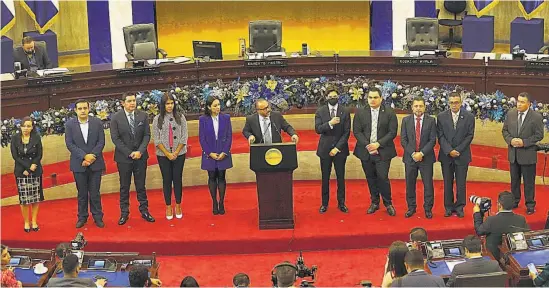  ?? ?? Comisión. El pleno de la Asamblea Legislativ­a conformó la comisión ad hoc que estudiará la reforma de pensiones.