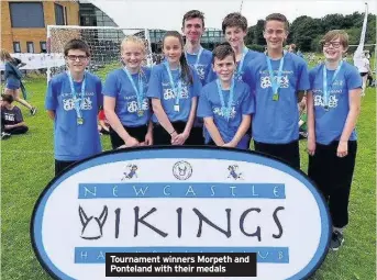  ??  ?? Tournament winners Morpeth and Ponteland with their medals