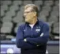  ?? LM OTERO - THE ASSOCIATED PRESS ?? UConn head coach Geno Auriemma watches over his team a practice session for the women’s NCAA Final Four Thursday in Dallas. UConn will play Mississipp­i State tonight in the national semifinals.