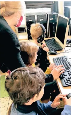  ?? FOTO: WOLFF/GGS AM BEECKBACH ?? Die digitale Ausstattun­g der Grundschul­e Am Beeckbach soll verbessert werden.
