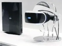  ?? KIM KYUNG-HOON/REUTERS ?? Popular. Aparelho da Sony, PSVR lidera o mercado hoje