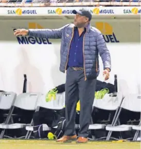  ?? RAFAEL PACHECO ?? El técnico Hernán Medford comentó que a los novatos los ubica “rapidito” en el Herediano. A la vez resaltó sus condicione­s.