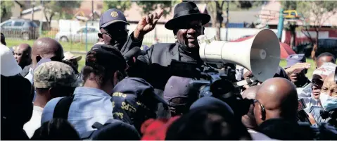  ?? | TIMOTHY BERNARD African News Agency (ANA) ?? POLICE Minister Bheki Cele yesterday addressed a group of Kliptown residents, following shootings that left ‘Operation Dudula’ member Kgomotso Diale dead and five wounded. Cele gave police at least 48 hours to arrest the suspects.