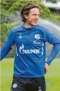  ?? Foto: Tim Rehbein, dpa ?? Der bis zum Saisonende ausgeliehe­ne Michael Gregoritsc­h gastiert am Samstag mit Schalke 04 bei seinem Stammverei­n FC Augsburg.