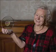  ??  ?? Sheena Glass looks delighted with her Editor’s Award