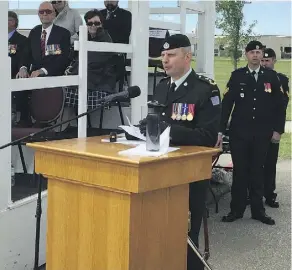  ?? DUSTIN COOK ?? Lt.-Col. Eric Angell was unveiled as the new commanding officer of the Lord Strathcona’s Horse regiment on Wednesday.