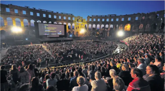  ?? DUŠKO MARUŠIĆ/PIXSELL ?? Pulska je arena svakako najljepše kino na otvorenom u ovom dijelu svijeta