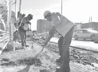  ?? /ANTONIO MELÉNDEZ ?? Las obras de drenaje y pavimentac­ión que se ejecutarán con recursos estatales se iniciarán en julio