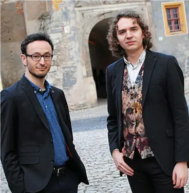  ?? FOTO: WOLFGANG HIRSCH ?? Der Kirchenmus­iker Hans Christian Martin (links) und der Barockviol­inist Leopold Nicolaus haben das Ensemble Weimar Baroque aus der Taufe gehoben.