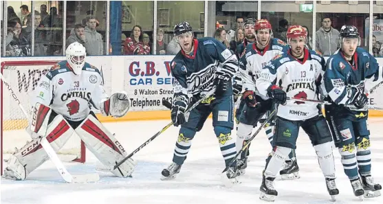  ?? Picture: Derek Black. ?? Dundee Stars attack Capitals’ goal in their home win over the Edinburgh outfit.