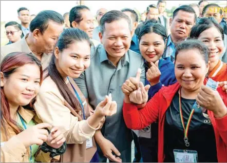  ?? STPM ?? Prime Minister Hun Manet meets with factory workers for the tenth time since assuming office in August.