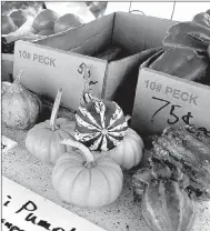  ?? Rita Greene/The Weekly Vista ?? Vegetables for sale at the Newton County, Mo., honor system stand operated by Shane Jordan and his family. There are three other stands; two in the Bella Vista area and one in Grove, Okla.