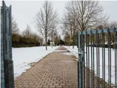  ??  ?? Der neue Friedhof in Bergheim wird verkleiner­t. Dadurch wird ein Bauplatz gewon nen.