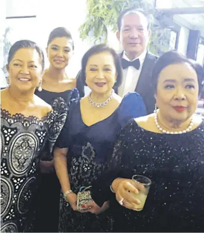  ?? ?? (FROM left) First Lady Liza Araneta-Marcos, Nedy and Marilen Tantoco. (Back) Dinah Tantoco and Patrick Jacinto.