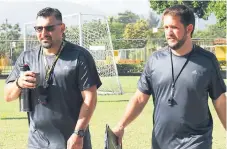  ??  ?? AURINEGROS. Real España está en recuperaci­ón. Ya suman tres victorias consecutiv­as.